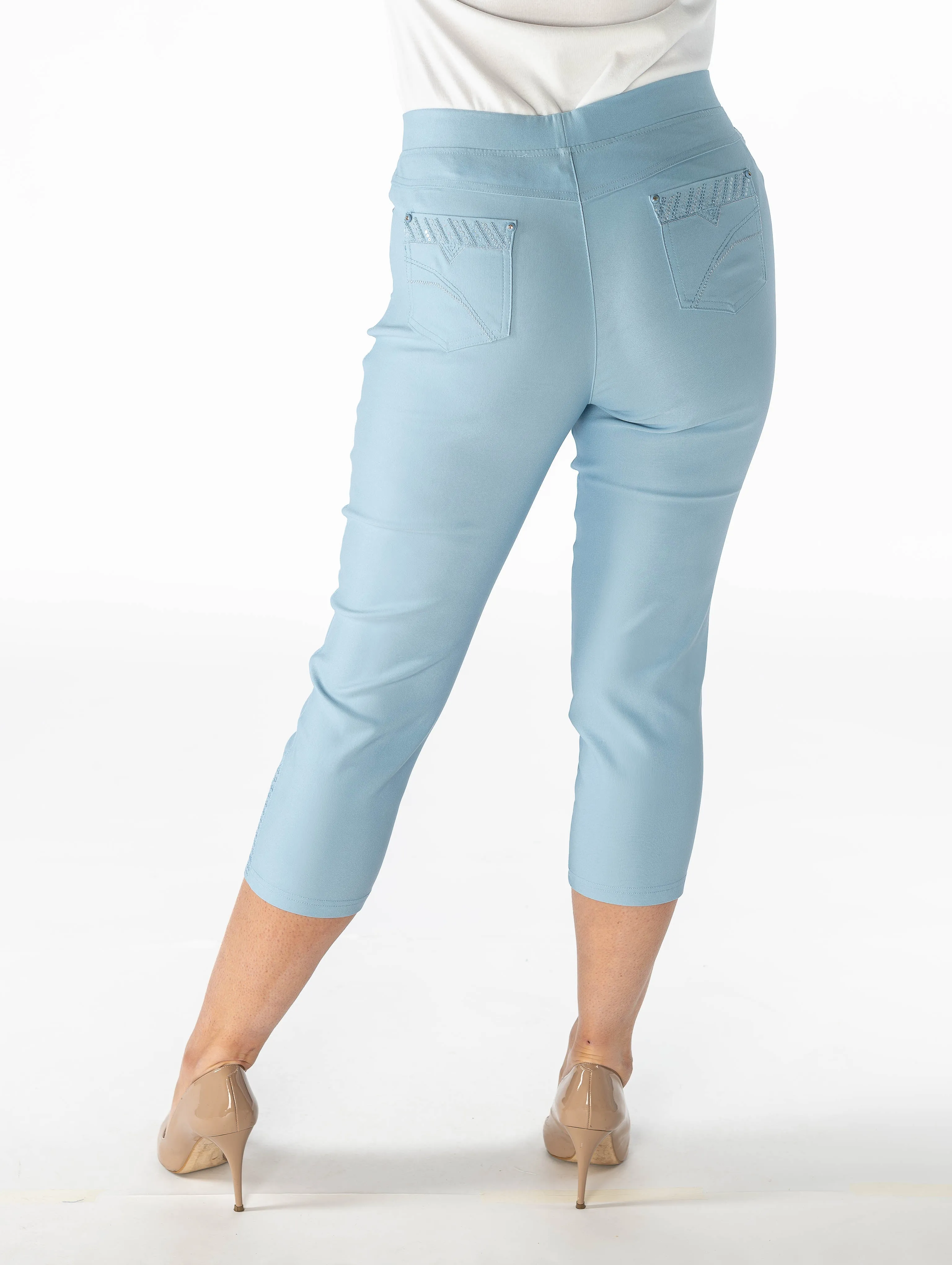 22" Leg cropped trouser
