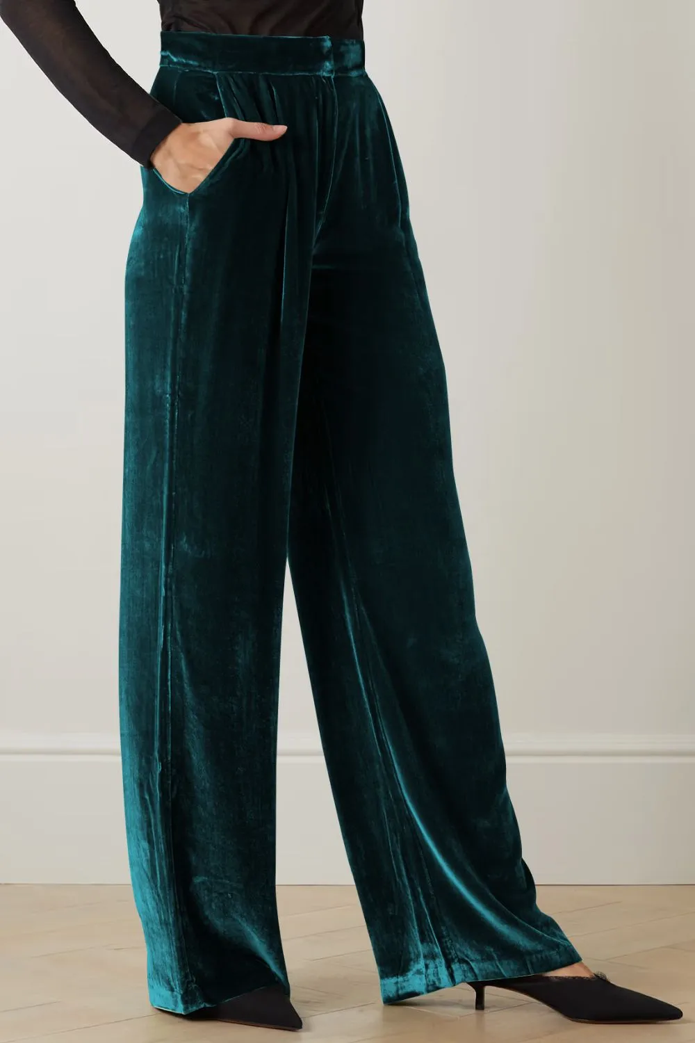 6 Classy Velvet High Waist Pants