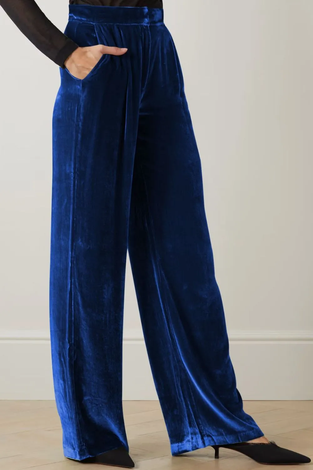 6 Classy Velvet High Waist Pants